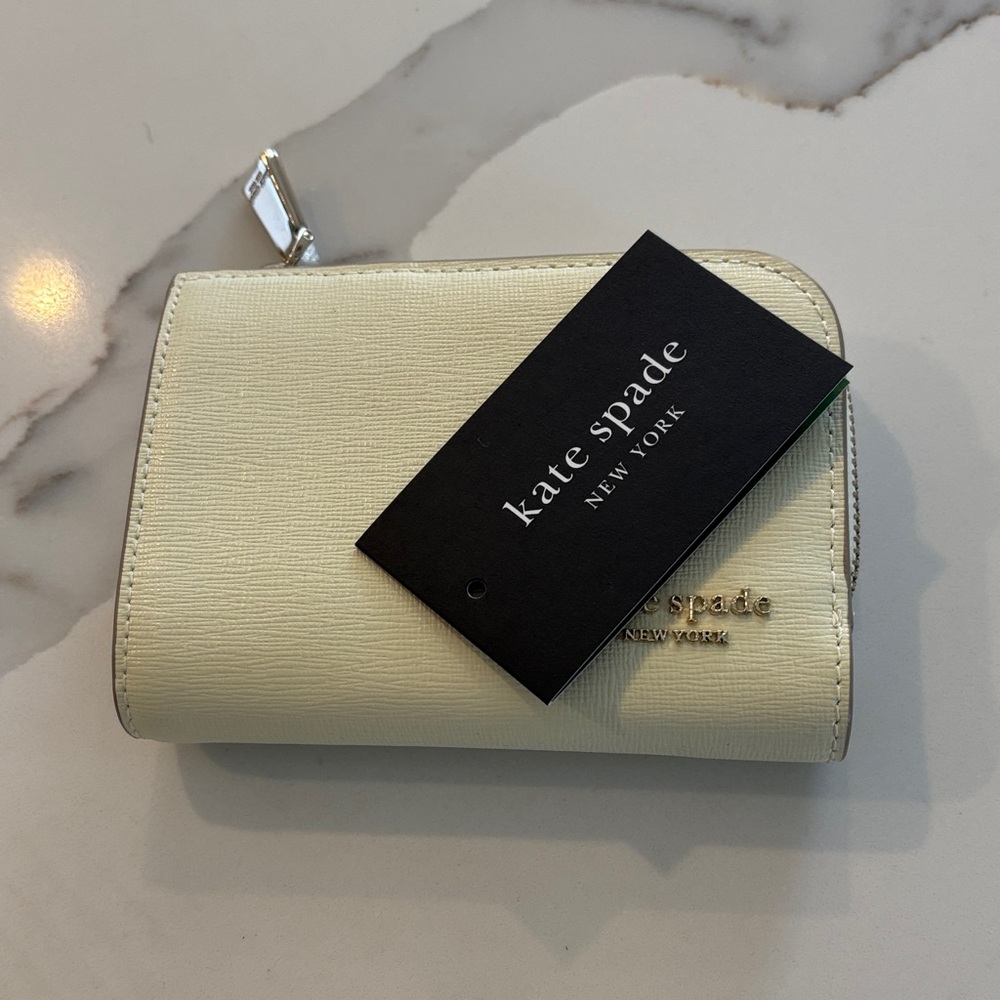 NWT Kate Spade Ivory Wallet